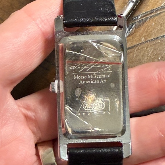 ACME Studio MORSE MUSEUM L.C. TIFFANY “Field of Lilies” Curvex Style tank Watch - Picture 7 of 7